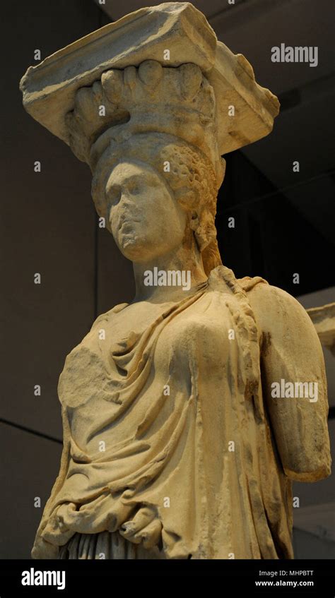 colonne femme|Caryatide